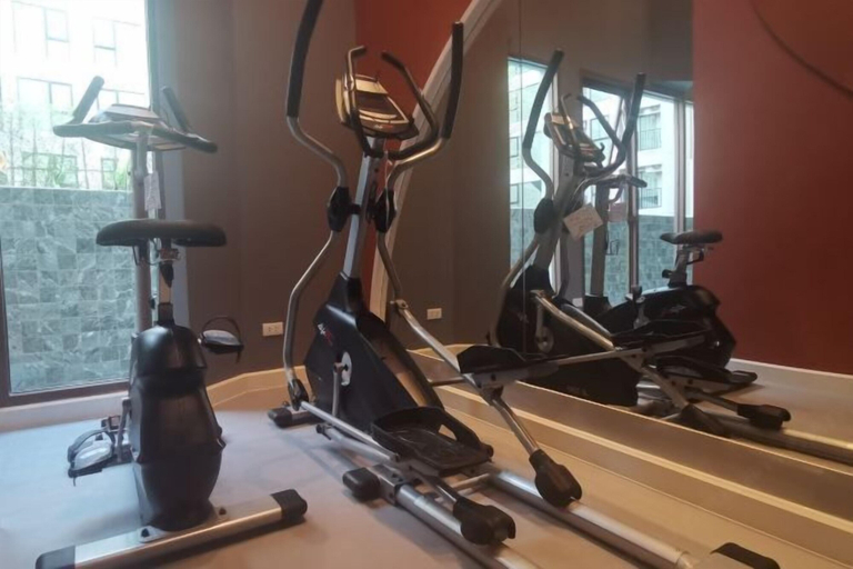 Gym, Sathon-Charoen Nakhon Condo, Khlong San