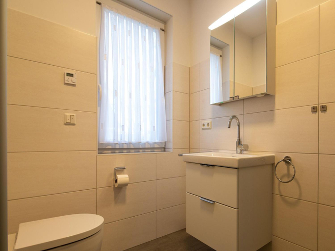 Bathroom 3, exklusives Appartement in Rechlin, Mecklenburgische Seenplatte