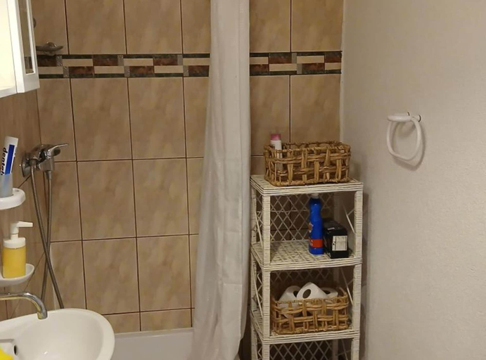 Bathroom 5, Apartmani Green Oasis, Vis