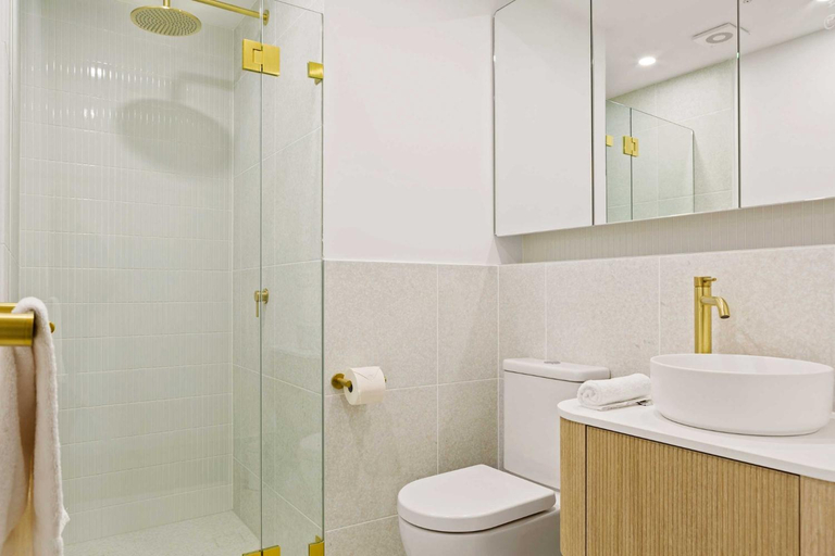 Bathroom 3, City Centre Studio by Hyde Park, Sydney