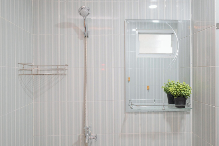 Bathroom 4, Standard Studio Room At Cinere Resort Apartment, Depok