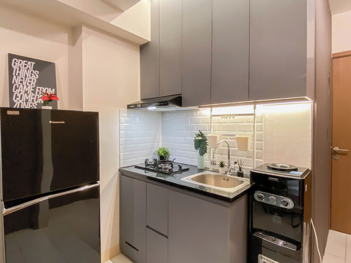 Private kitchen 2, Standard 2Br At Podomoro Golf View Apartment, Bogor