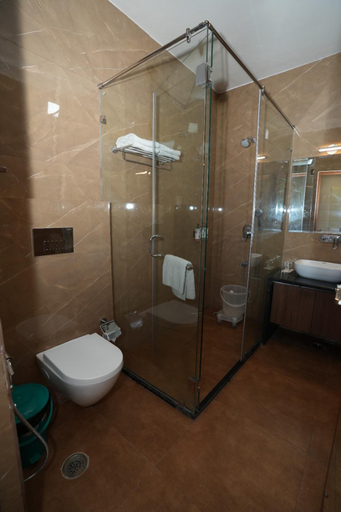 Bathroom 4, Sunrise Health Resort, Jaipur