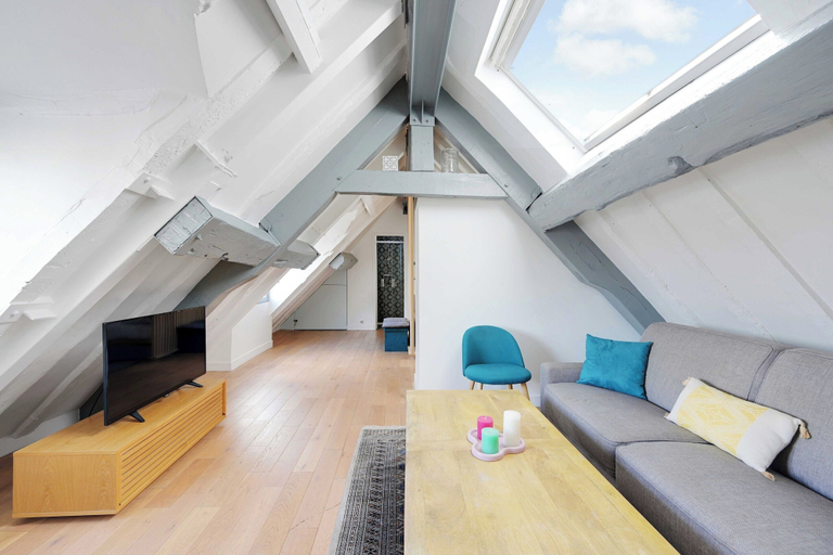 Living area 3, Bright 4P Studio in the Heart of Paris: Marais/rivoli, Paris
