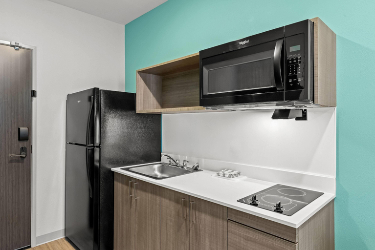 Room 2, Echo Suites Extended Stay by Wyndham Atlanta-Conyers, Rockdale