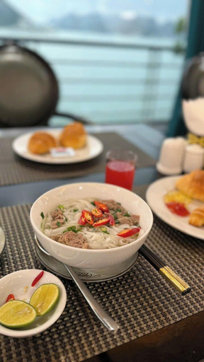 Breakfast buffet, Azura Cruise, Hạ Long