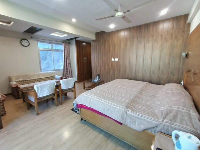 Bedroom 2, Hotel Dronagiri, Chamoli