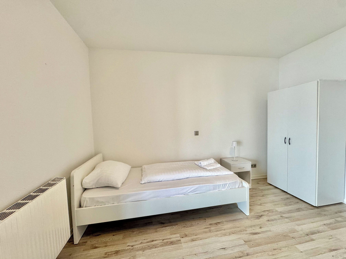 Room 3, Modern Villa in Heusenstamm, Offenbach