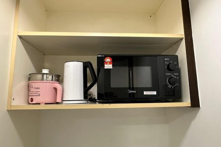 Microwave, The CEO SuiteZ1 By Homey Planet, Penang Island