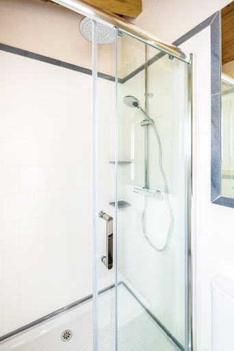 Bathroom 3, Genteel Home Galera IV, Sevilla