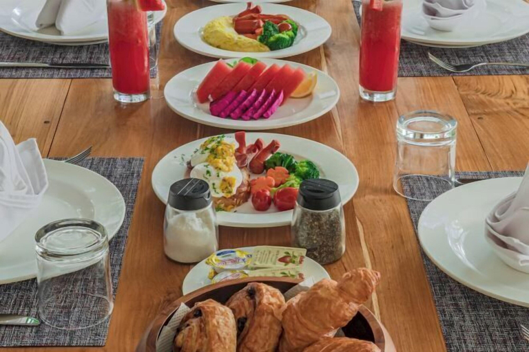 Breakfast meal, 3 Bedroom Villa Ascarya, Badung