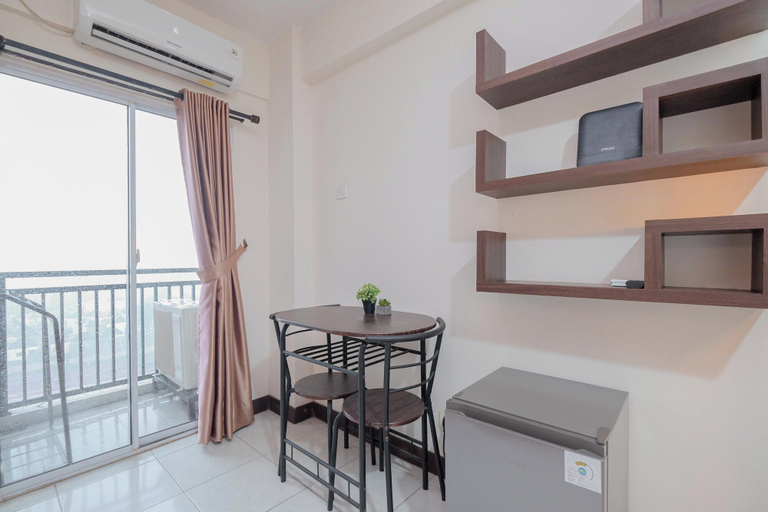 In-room dining, Standard Studio Room At Cinere Resort Apartment, Depok