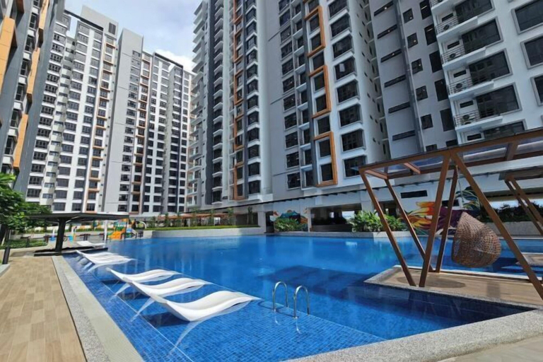 Outdoor pool 5, Urban Retreat @ K Avenue • Pool • Paid Parking, Putatan