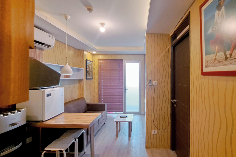 Living area, Wooden Accent 2Br At Mekarwangi Square Cibaduyut Apartment, Bandung