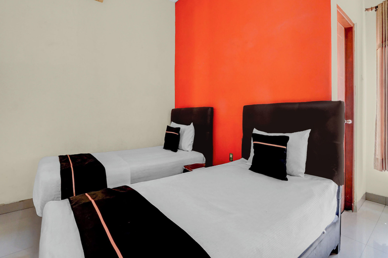 Room 4, Hotel O Sagara Homestay Rungkut, Surabaya