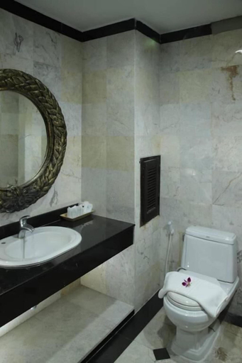 Bathroom, Gassan Panorama Golf Club, Ban Thi