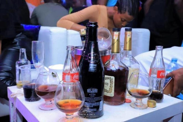Bar (on property) 5, Erykah Hotel Mityana Road, Mawokota