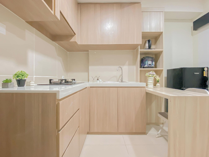Private kitchen, Basic Studio At Daan Mogot City Apartment, West Jakarta