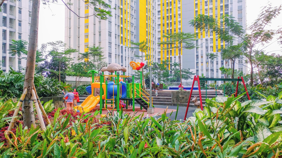 Children's play area - outdoor 5, Strategic Studio At Apartment Springlake Summarecon Bekasi, Bekasi