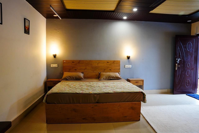Room 1, 7 Lake Stays Sattal, Nainital