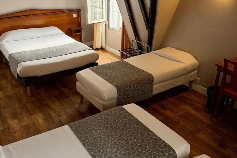 Bedroom 4, Hotel Richmond Gare du Nord, Paris