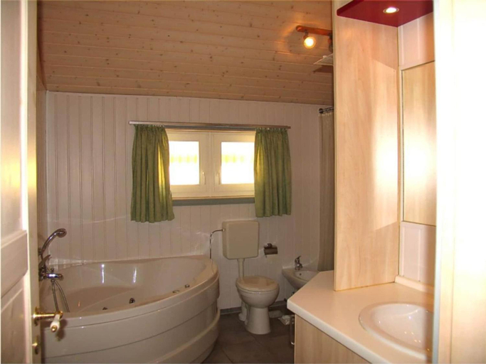 Bathroom, exklusives skandinavisches Ferienhaus, Mecklenburgische Seenplatte