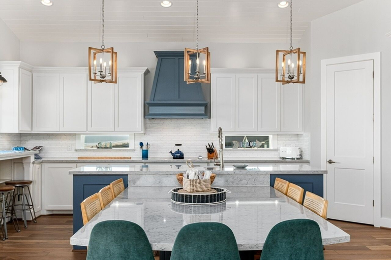 Dining 2, Deja Blue 5 Bedroom Home by RedAwning, Galveston