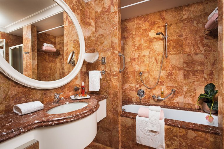 Bathroom 4, HOTEL TERME METROPOLE – ORIENTAL SPA & RESORT, Padua