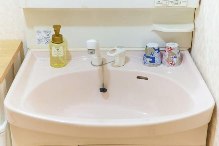 Bathroom 3, House TOKYO ASAKUSA, Taitō