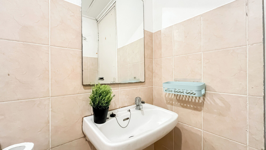 Bathroom 4, Basic 2Br Apartment At Green Bay Pluit, North Jakarta