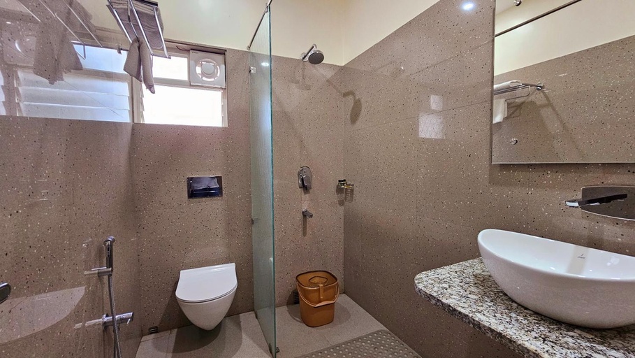 Bathroom 3, HOTEL STARWAY, Baleshwar