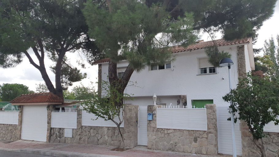 Exterior & Views 2, Casa Los Pinares, Madrid
