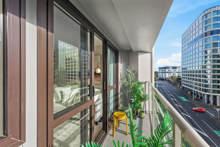 Exterior 4, 3BR Prime Spot Walk Everywhere by Zodiak, Waitakere