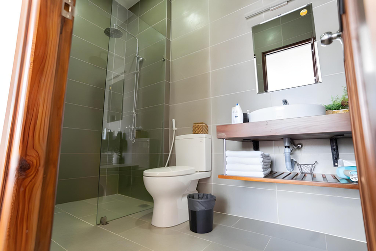 Bathroom, BIET THU VEN HO DONG MO, Sơn Tây
