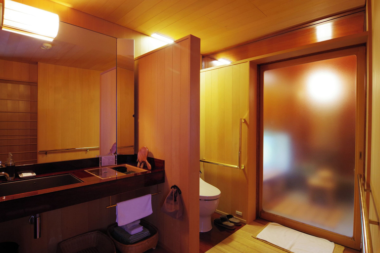 Bathroom 3, Hiiragiya, Kyoto