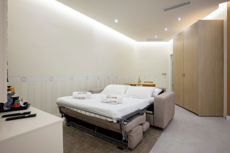 Room, Luca Stay Duomo Versace, Milano