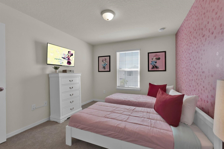 Room 2, Windsor Island Resort 5 Bedroom Home Private Pool 5 Home, Polk