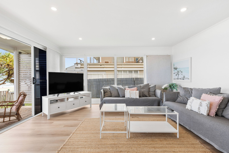 Others 5, The Beach House, Gold Coast