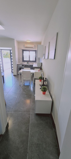 Room 5, 14 AN - 114 Nissi Twins Apartment