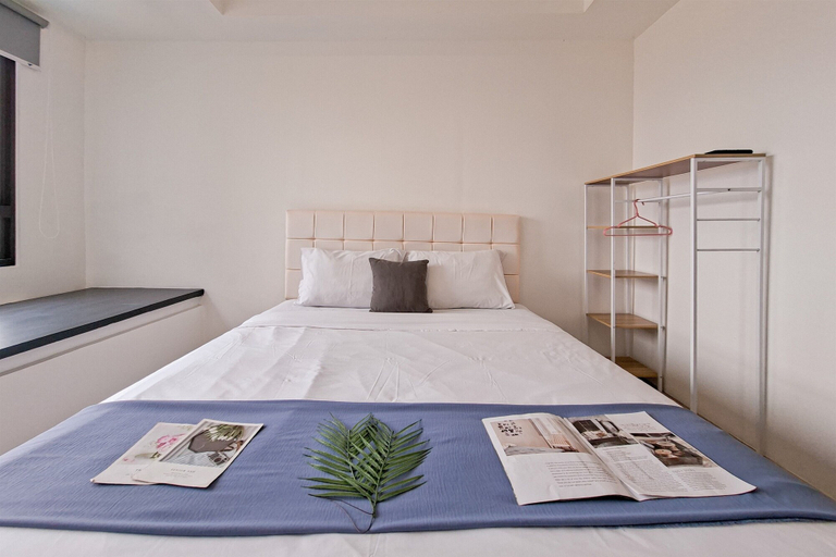 Interior 5, Minimalist And Homey Studio At Apartment Collins Boulevard, Tangerang