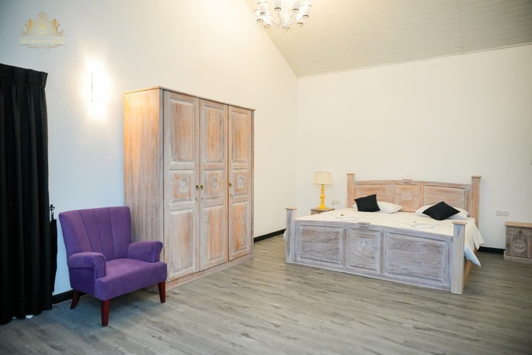 Room 3, King Castle Lake Front by LAKSAM, Nuwara Eliya