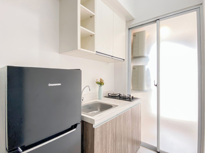 Interior 5, Well Appointed 2Br At Apartment Vittoria Residence, Jakarta Barat
