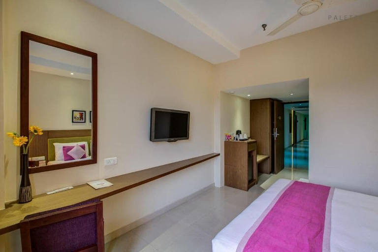 Room 3, Jk Reisdency Kelakam, Kannur