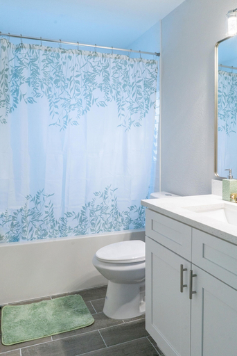 Bathroom 3, Punta Gorda 3-Bedroom Canalfront Vacation Home with Dock 3 Home, Charlotte