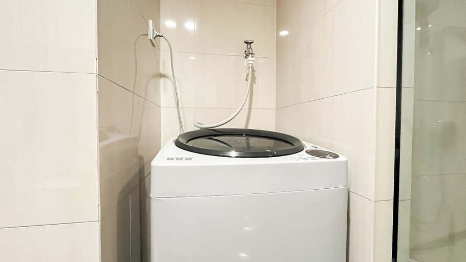Bathroom 4, Modern Big 1Br Apartment Branz Simatupang, South Jakarta