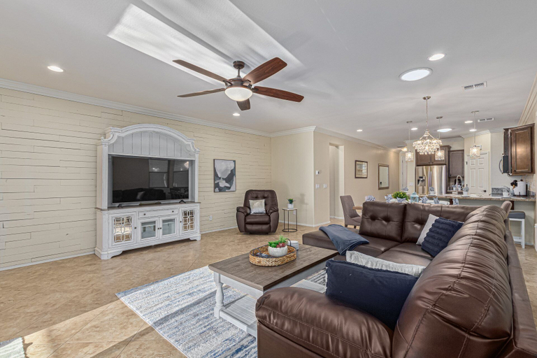 Living area 3, 119th Sun City, Maricopa