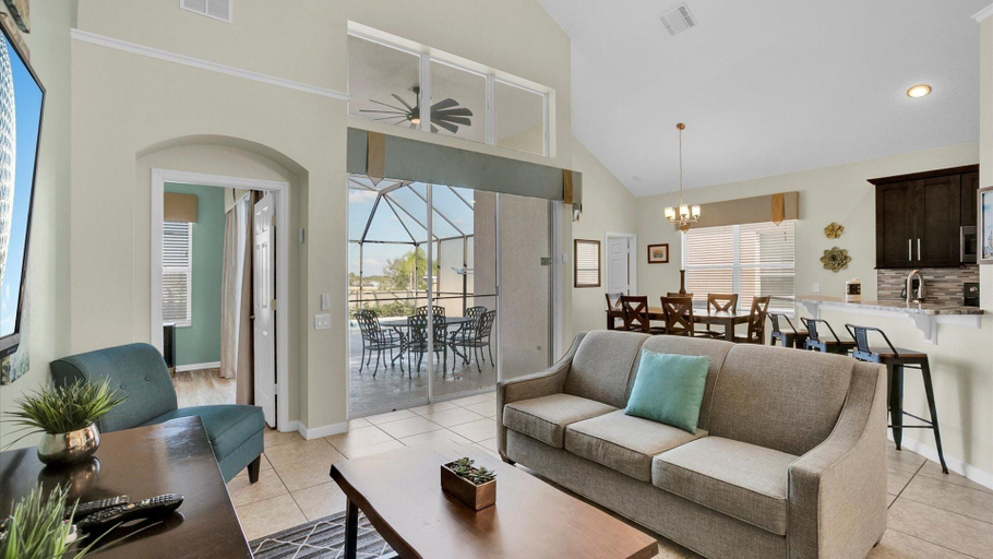 Living area 3, Windsor Palms Resort 5 Bedroom Home+Game Room 5 Home, Osceola