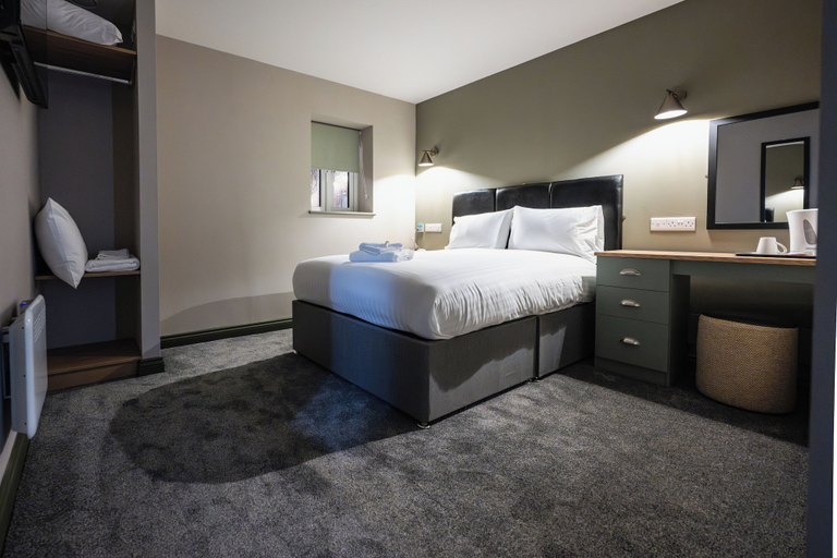 Room 2, Pairc House Hotel, Birmingham