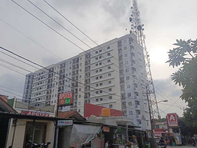 Exterior 3, Big And Spacious Studio Apartment At Sky View, South Tangerang