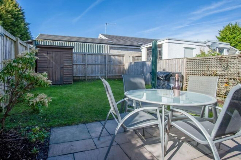 Garden 4, Nottage Road - 3 Bedroom Holiday Home - Mumbles, Swansea